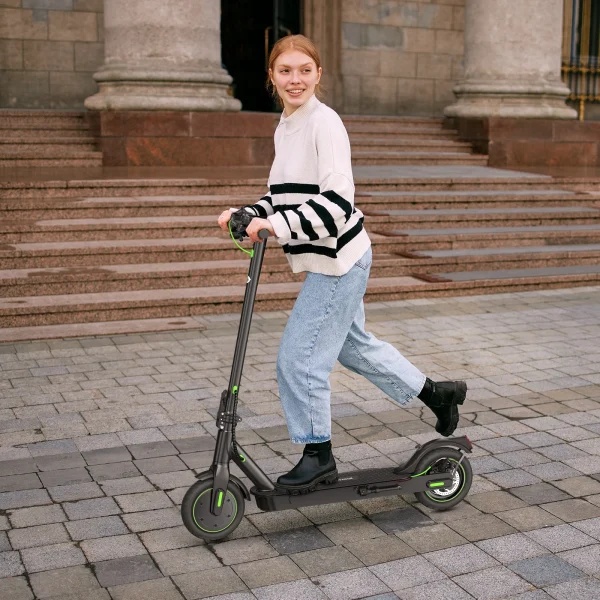 iSinwheel S9Pro Electric Scooter, 18.6 MPH, Up To 21 Miles Long Range, 350W Motor E Scooter, App Control, 8.5-inch Inflatable Tires, 7.5Ah Battery Electric Scooter Adult - Image 5